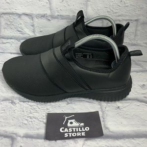 Tredsafe Slip Resistant Shoe Black Women size 9.5